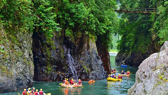 River rafting in the Costa Rica rivers